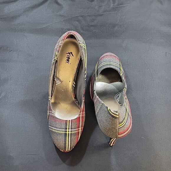 FIONI ROUND TOE SLIP-ON STYLE HIGH HEEL STILETTOS PUMP - Picture 4 of 16